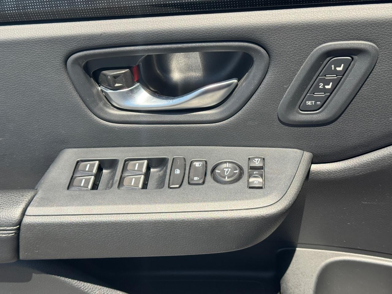 Honda Pilot Vehicle Full-screen Gallery Image 29