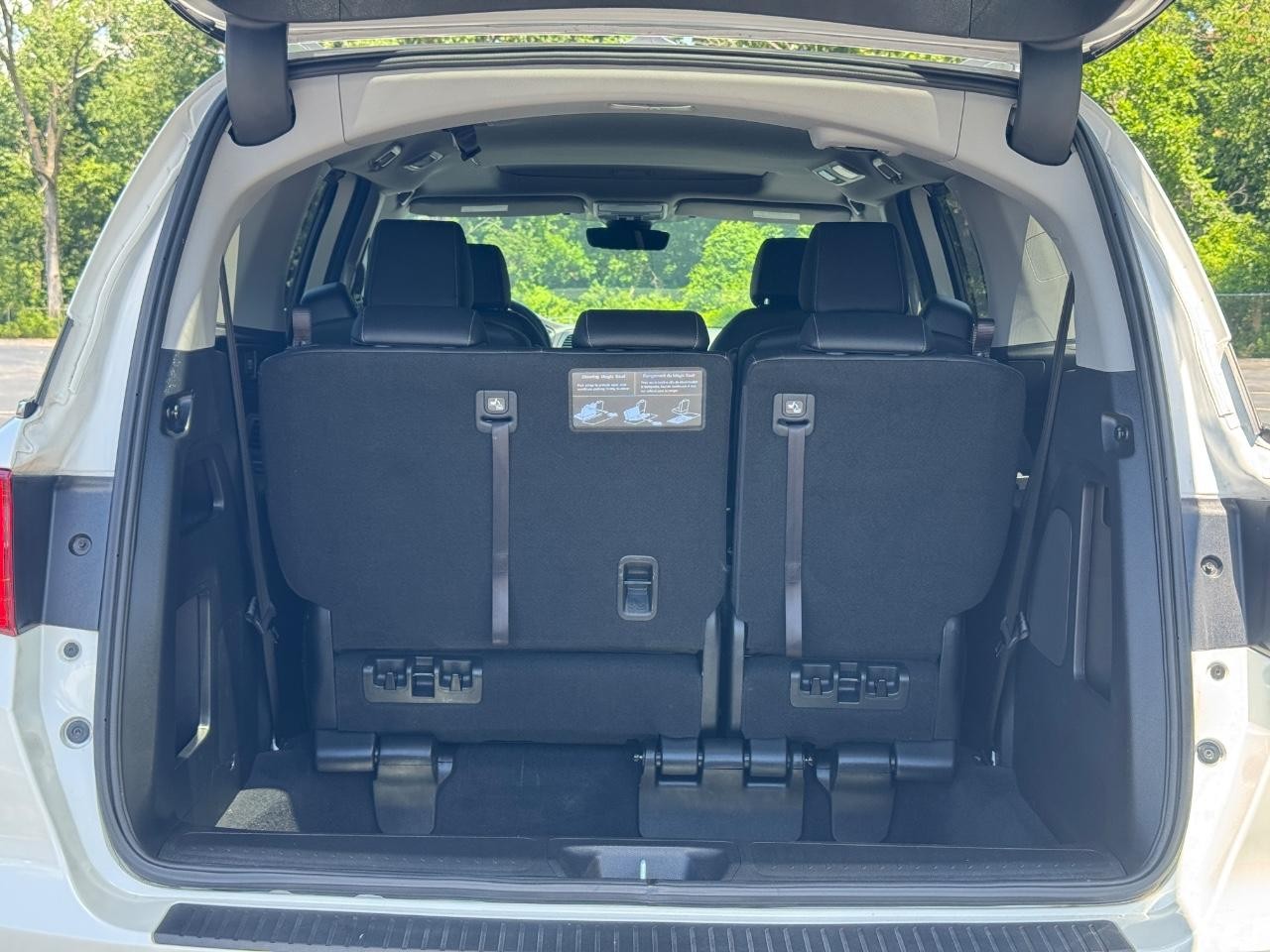 Honda Odyssey Vehicle Full-screen Gallery Image 05