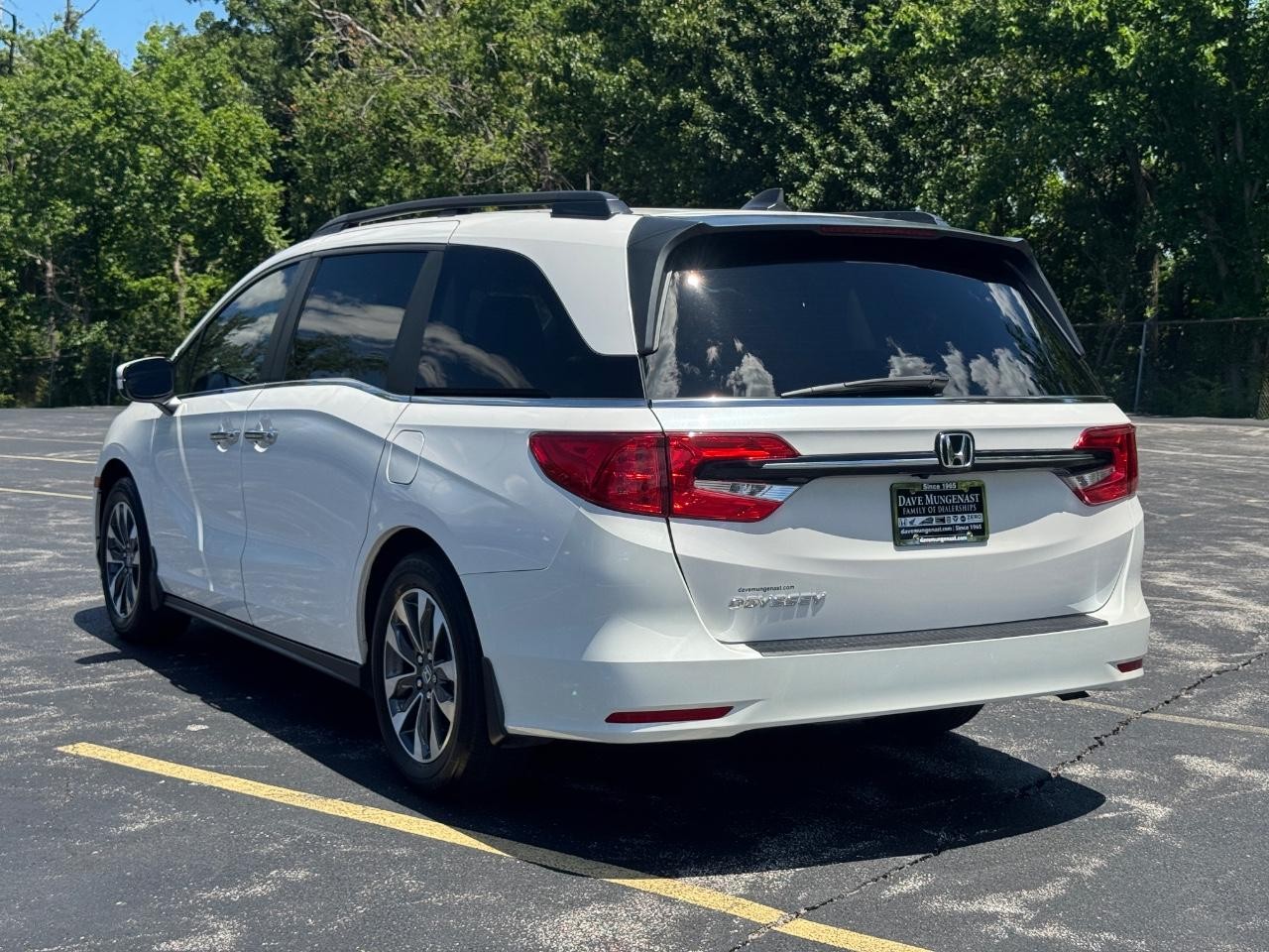 Honda Odyssey Vehicle Full-screen Gallery Image 07