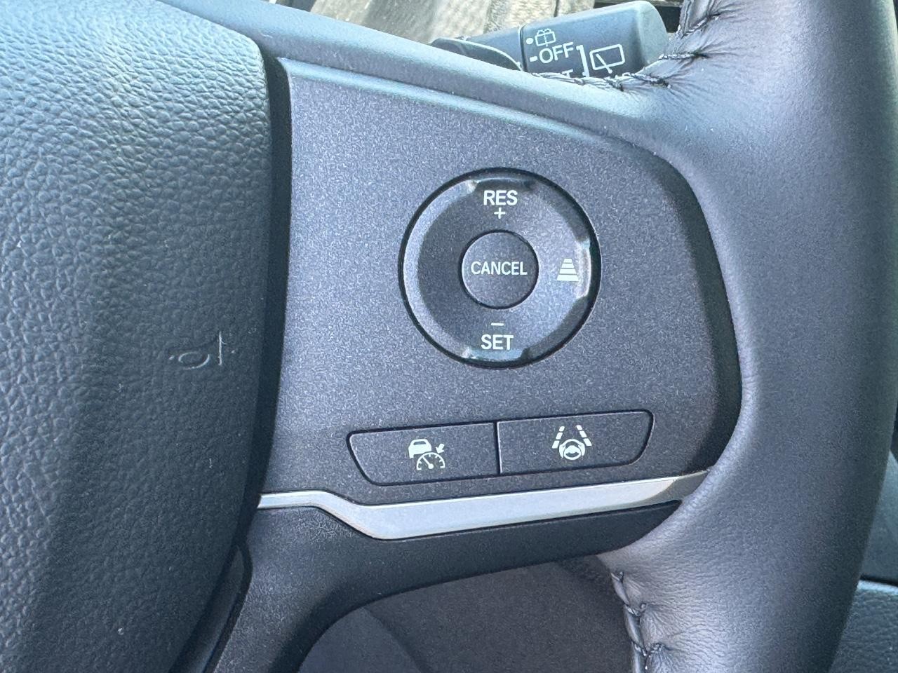 Honda Odyssey Vehicle Full-screen Gallery Image 22