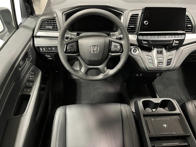 Honda Odyssey Vehicle Full-screen Gallery Image 13