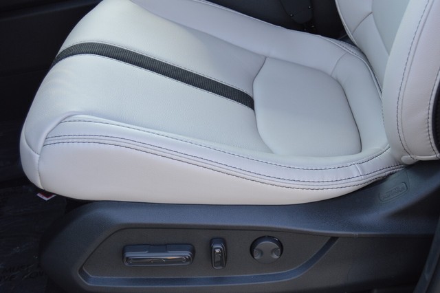 Honda Passport Vehicle Full-screen Gallery Image 14