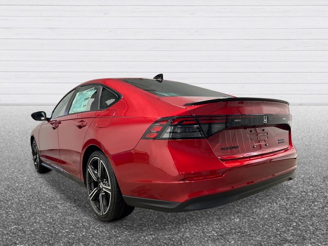 Honda Accord Hybrid Vehicle Full-screen Gallery Image 04