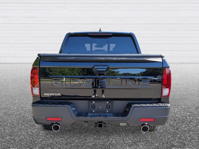 Honda Ridgeline Vehicle Full-screen Gallery Image 05