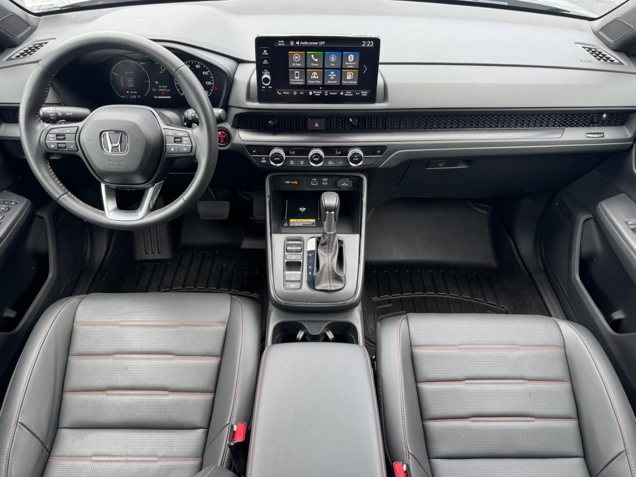 Honda CR-V Hybrid Vehicle Full-screen Gallery Image 12