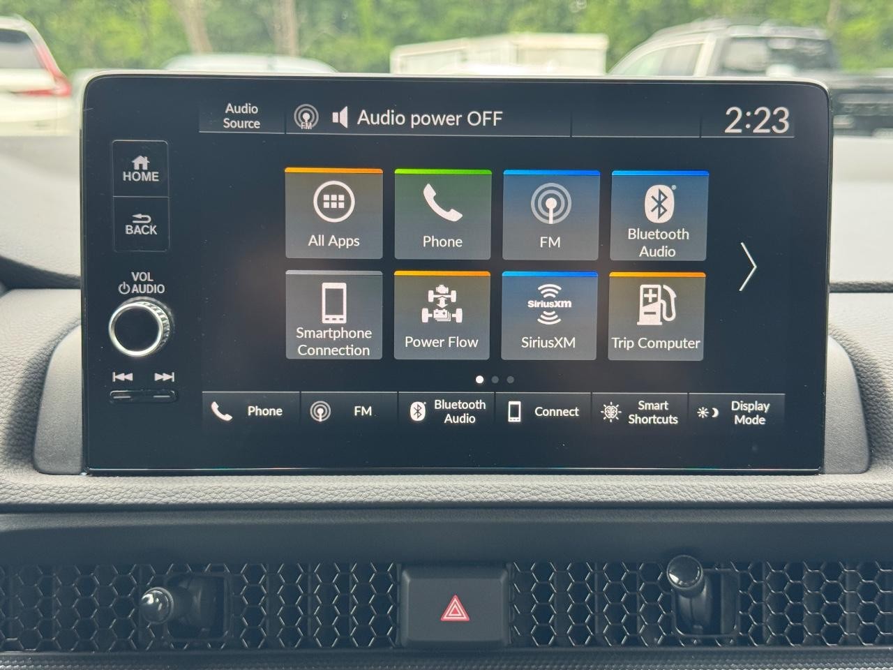 Honda CR-V Hybrid Vehicle Full-screen Gallery Image 14