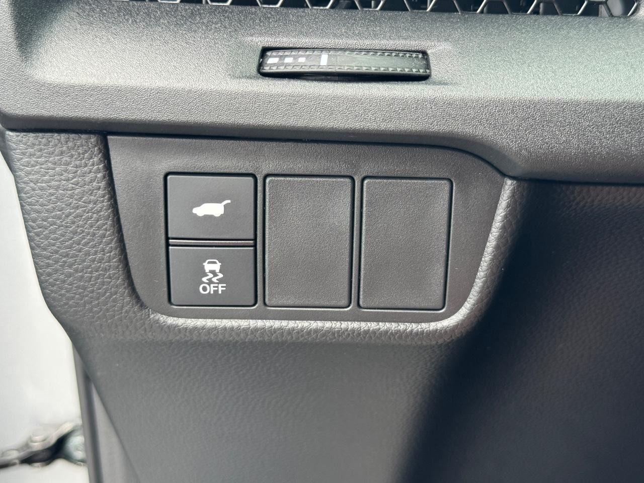Honda CR-V Hybrid Vehicle Full-screen Gallery Image 24
