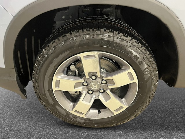 Honda Ridgeline Vehicle Full-screen Gallery Image 12