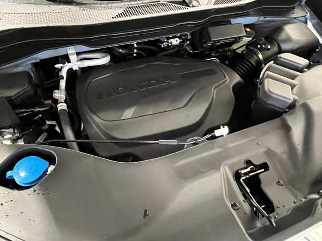 Honda Ridgeline Vehicle Full-screen Gallery Image 13