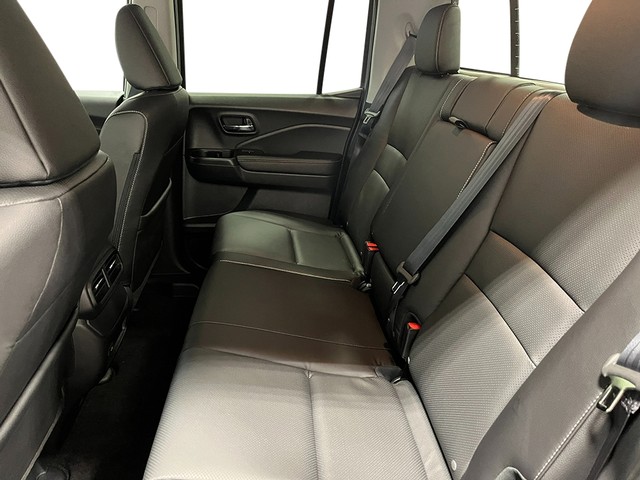 Honda Ridgeline Vehicle Full-screen Gallery Image 23