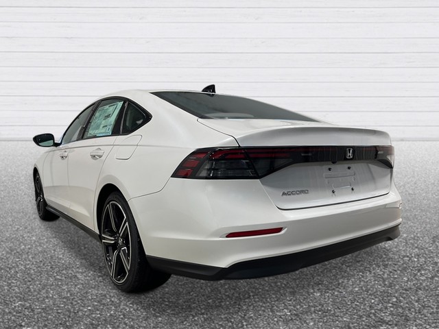 Honda Accord Sedan Vehicle Full-screen Gallery Image 04