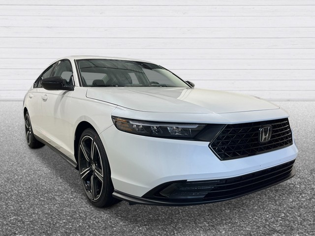 Honda Accord Sedan Vehicle Full-screen Gallery Image 09
