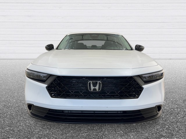 Honda Accord Sedan Vehicle Full-screen Gallery Image 10