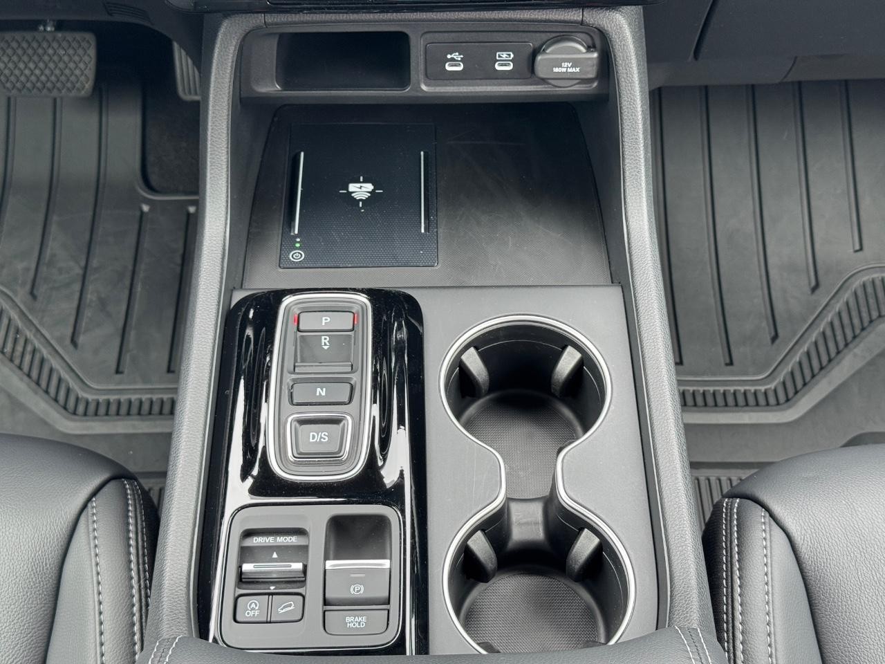 Honda Pilot Vehicle Full-screen Gallery Image 17