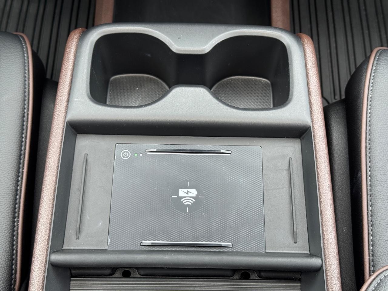 Honda Odyssey Vehicle Full-screen Gallery Image 17