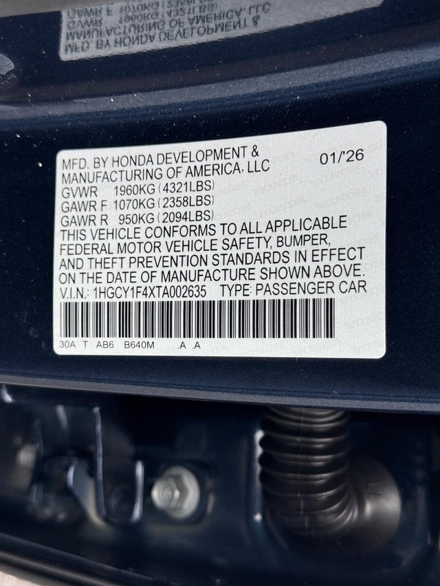 Honda Accord Sedan Vehicle Full-screen Gallery Image 27