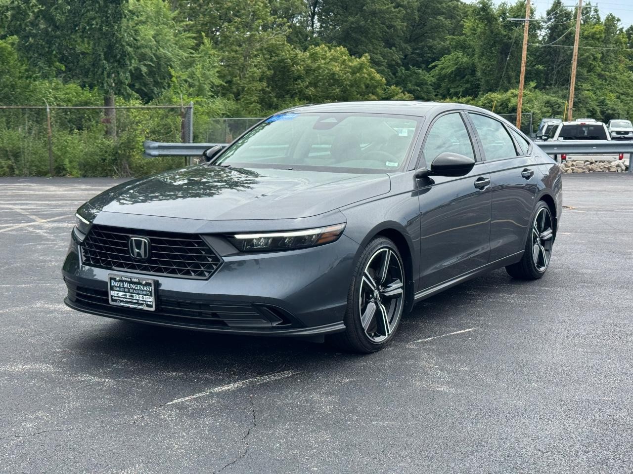 Honda Accord Sedan Vehicle Full-screen Gallery Image 09