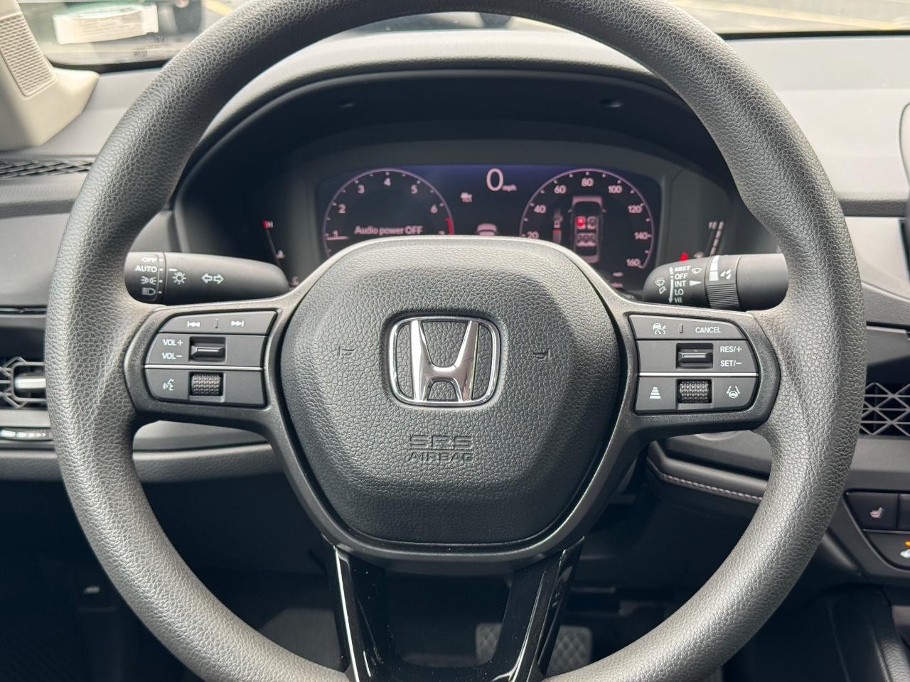 Honda Accord Sedan Vehicle Full-screen Gallery Image 13
