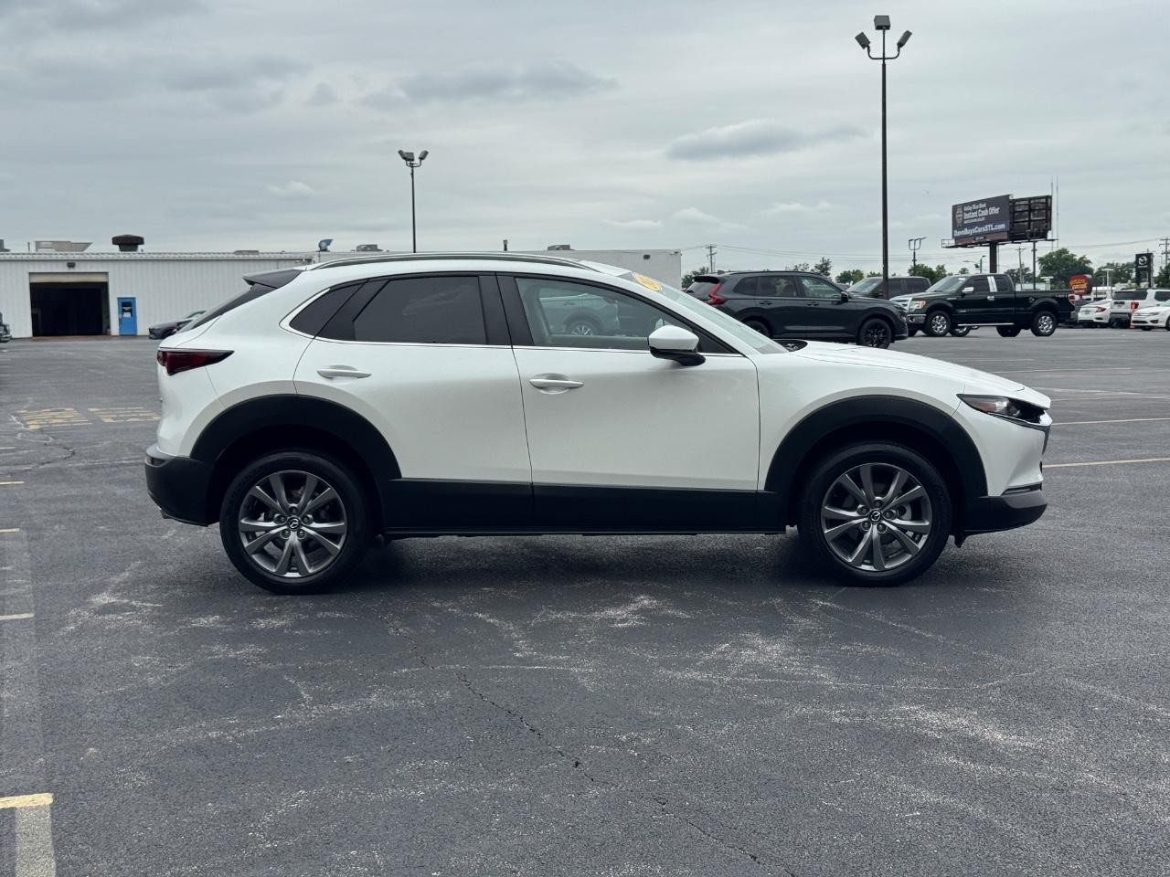 Mazda CX-30 Vehicle Full-screen Gallery Image 03