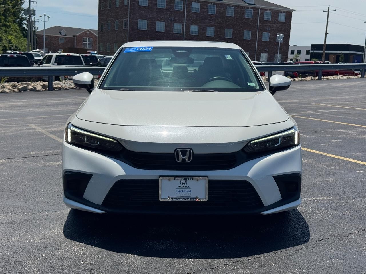 Honda Civic Sedan Vehicle Full-screen Gallery Image 10