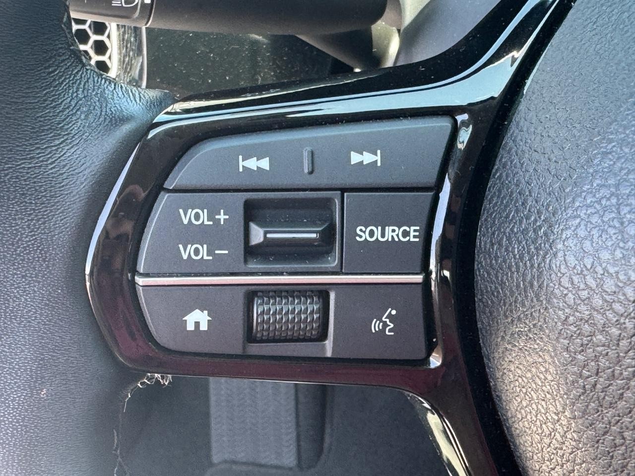 Honda Civic Sedan Vehicle Full-screen Gallery Image 21