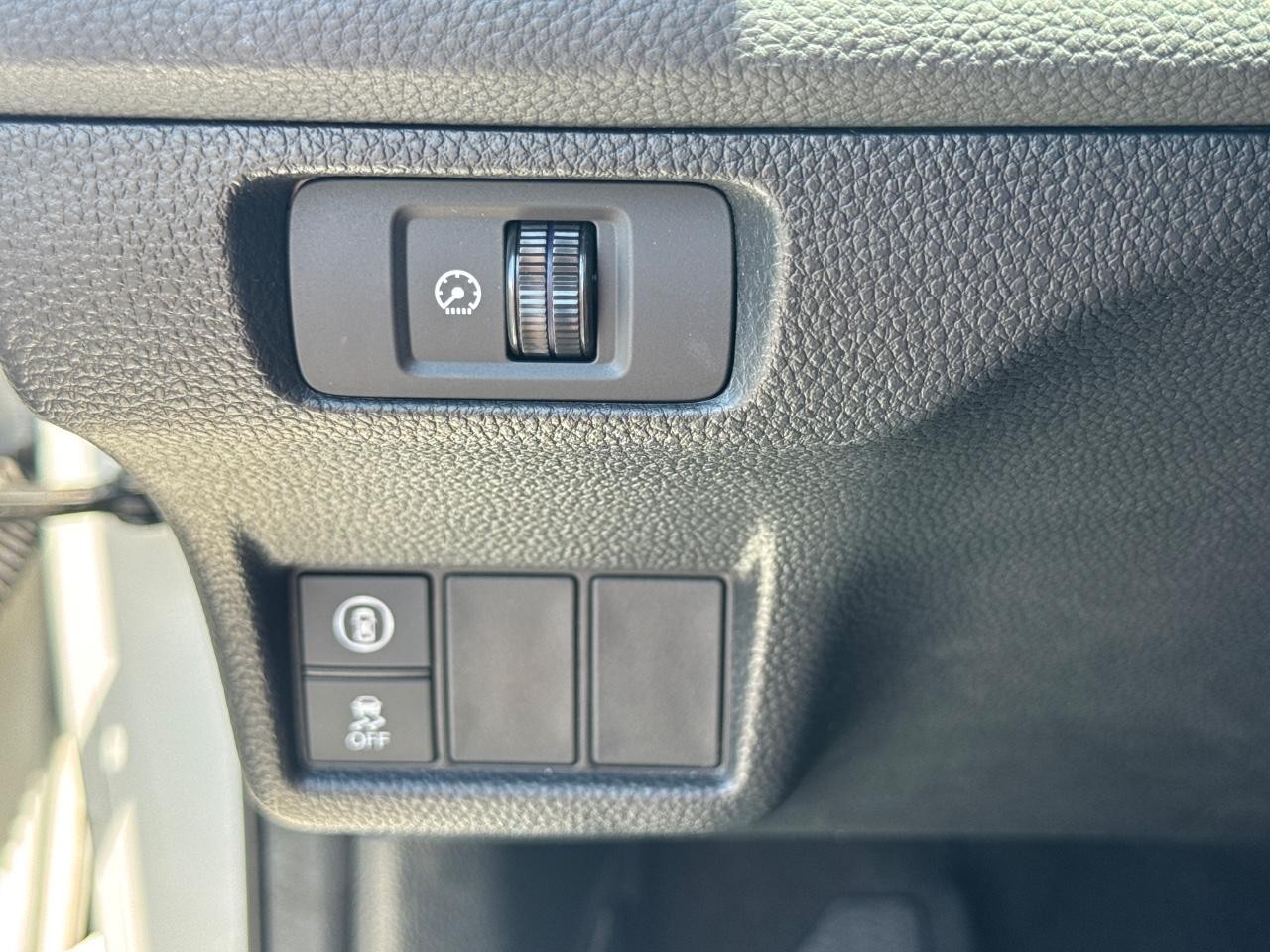 Honda Civic Sedan Vehicle Full-screen Gallery Image 23