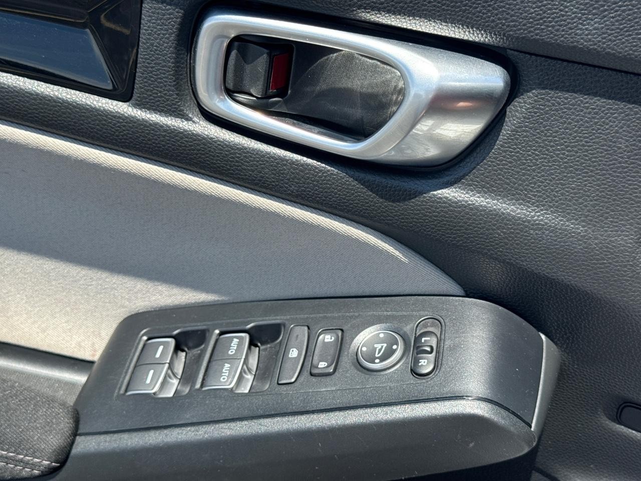 Honda Civic Sedan Vehicle Full-screen Gallery Image 25