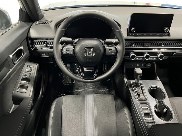 Honda Civic Sedan Vehicle Full-screen Gallery Image 17