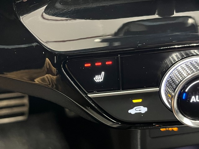 Honda Civic Sedan Hybrid Vehicle Full-screen Gallery Image 23
