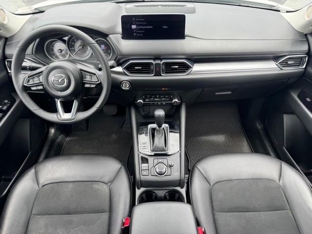 Mazda CX-5 Vehicle Full-screen Gallery Image 12