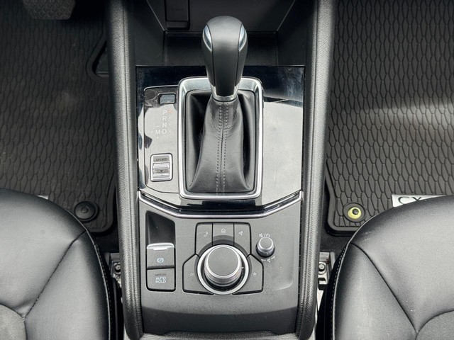 Mazda CX-5 Vehicle Full-screen Gallery Image 16
