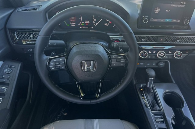 Honda Civic Sedan Hybrid Vehicle Full-screen Gallery Image 16