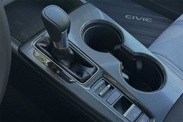 Honda Civic Sedan Hybrid Vehicle Full-screen Gallery Image 23