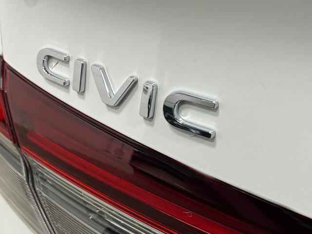 Honda Civic Sedan Hybrid Vehicle Full-screen Gallery Image 07