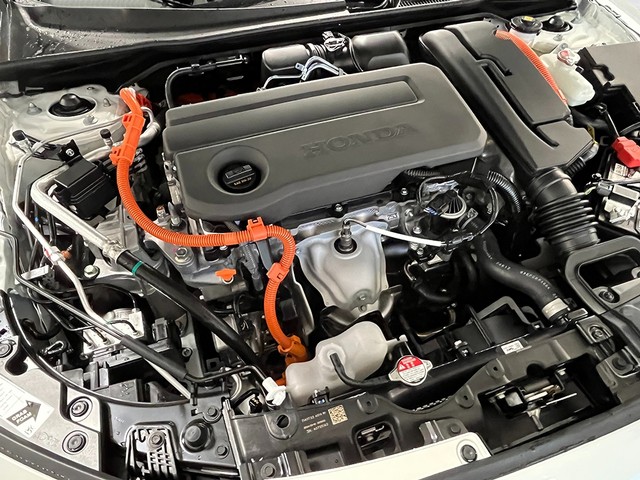 Honda Civic Sedan Hybrid Vehicle Full-screen Gallery Image 13