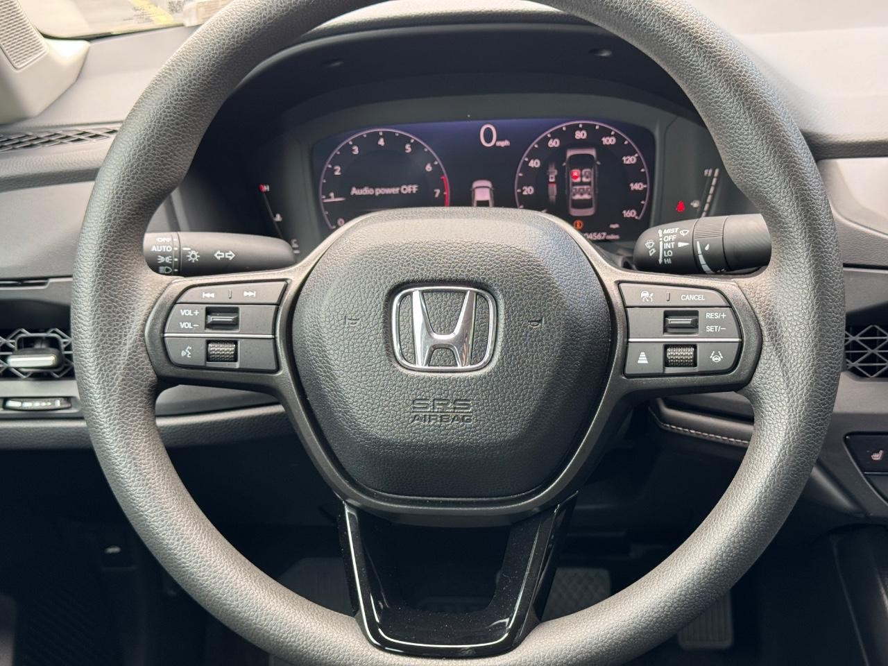 Honda Accord Sedan Vehicle Full-screen Gallery Image 13