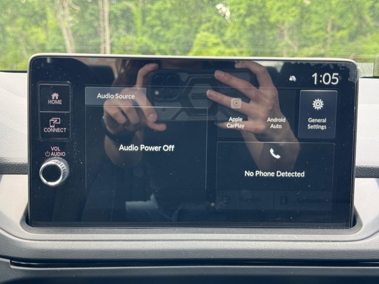 Honda Accord Sedan Vehicle Full-screen Gallery Image 14