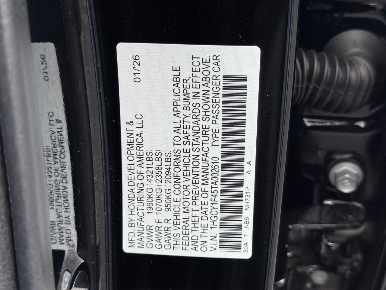 Honda Accord Sedan Vehicle Full-screen Gallery Image 27