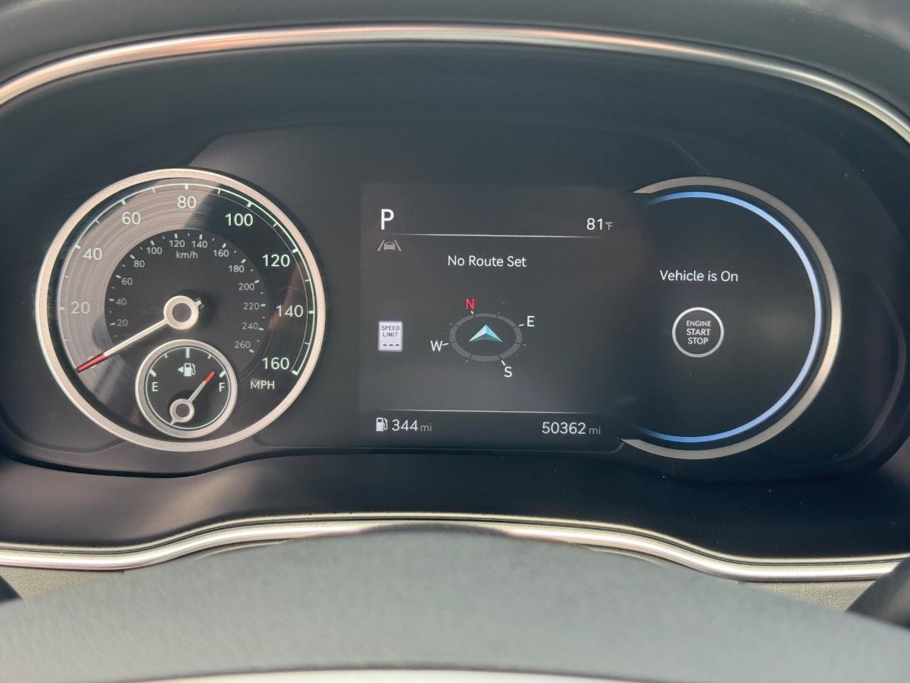 Genesis GV80 Vehicle Full-screen Gallery Image 20