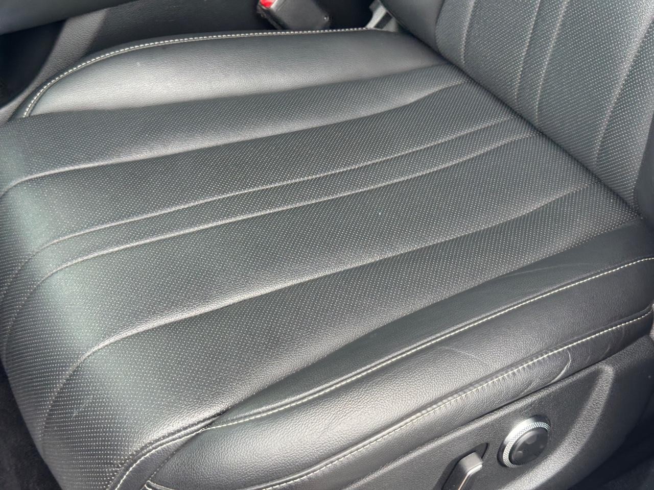 Genesis GV80 Vehicle Full-screen Gallery Image 27