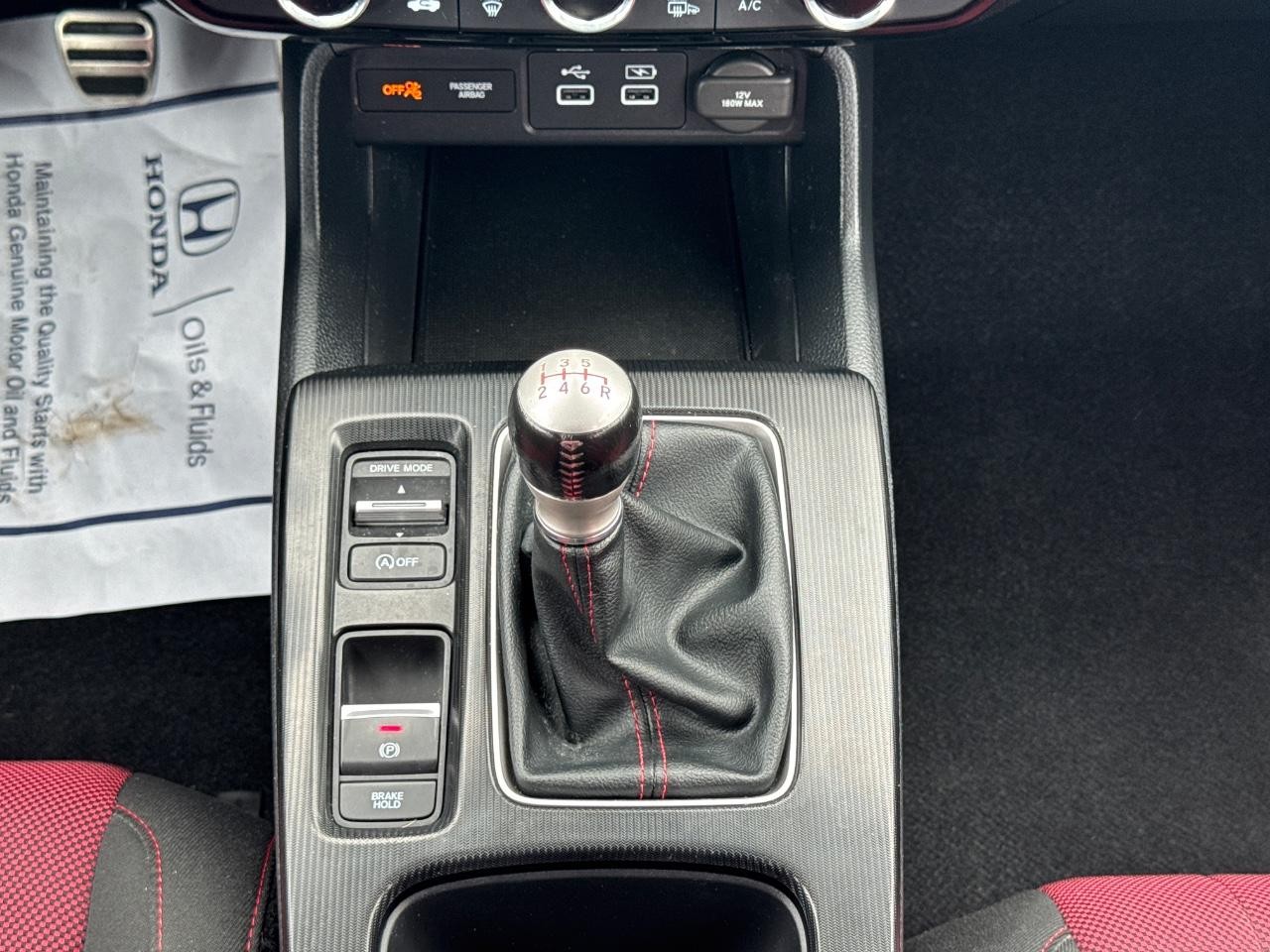 Honda Civic Si Vehicle Full-screen Gallery Image 16