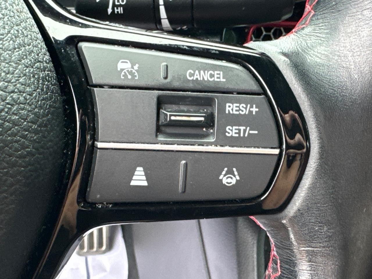 Honda Civic Si Vehicle Full-screen Gallery Image 22