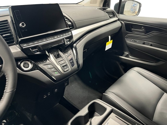 Honda Odyssey Vehicle Full-screen Gallery Image 18