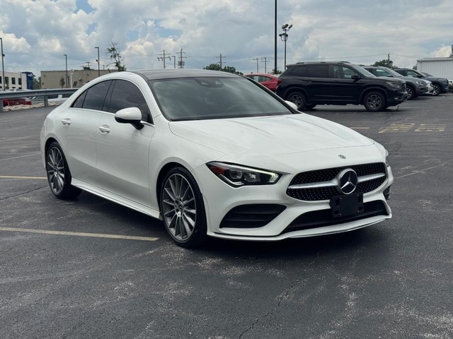 Mercedes-Benz CLA Vehicle Full-screen Gallery Image 02