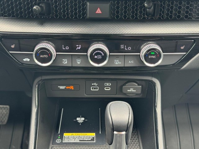 Honda CR-V Vehicle Full-screen Gallery Image 15