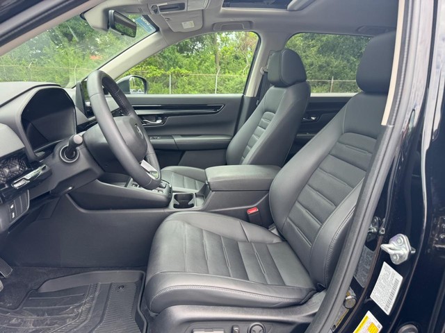 Honda CR-V Vehicle Full-screen Gallery Image 19
