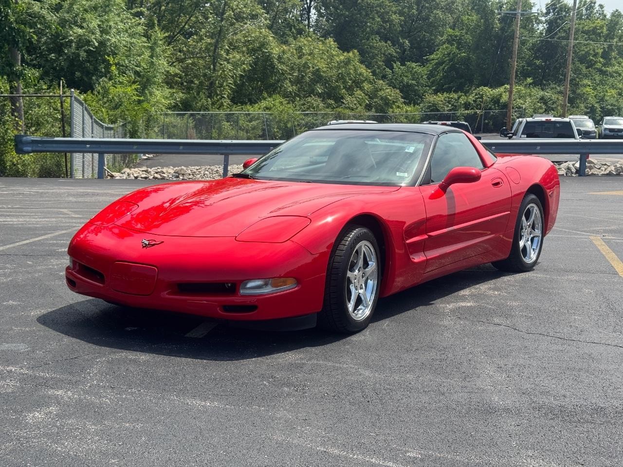 Chevrolet Corvette Vehicle Full-screen Gallery Image 07