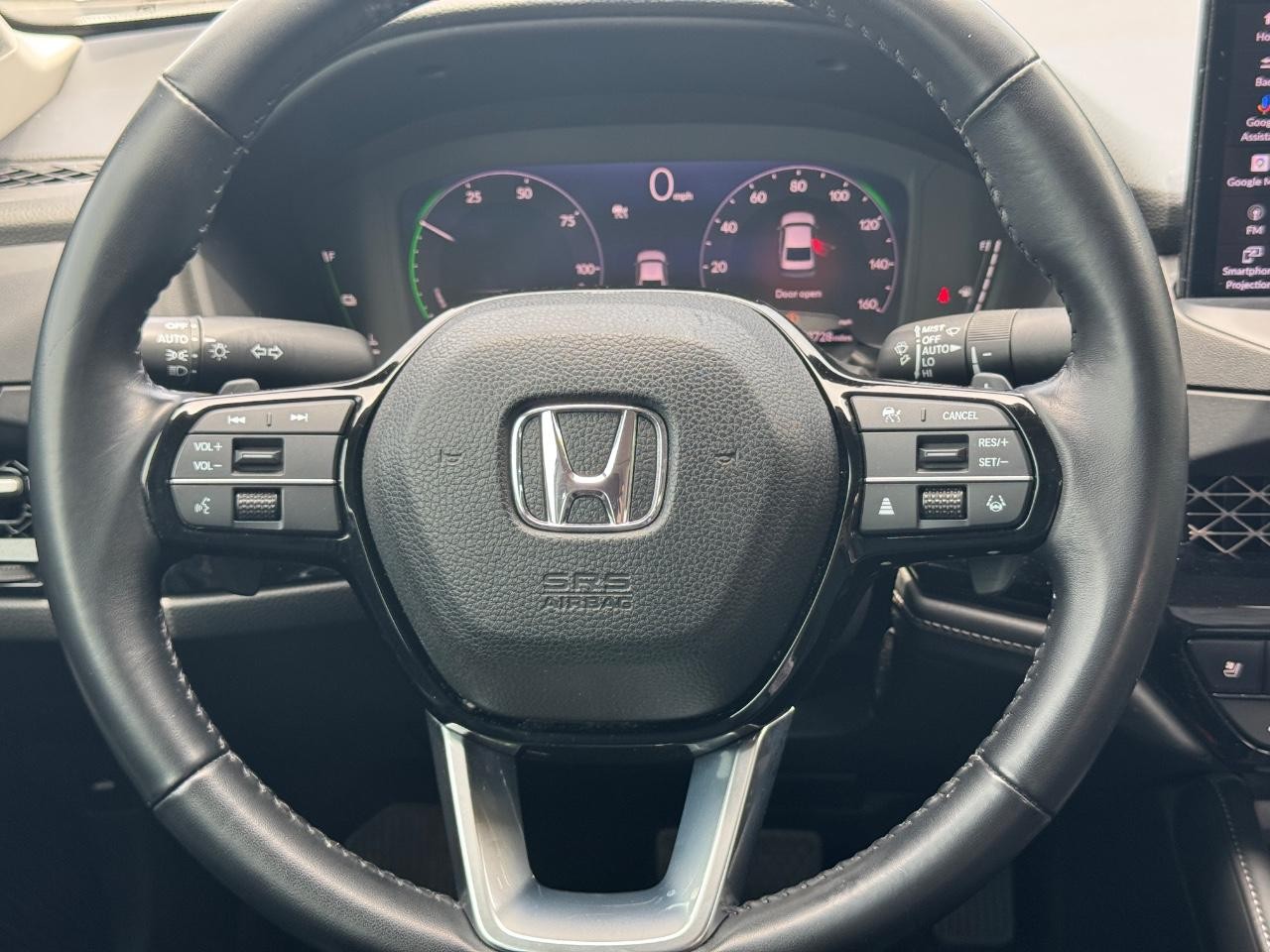Honda Accord Hybrid Vehicle Full-screen Gallery Image 13