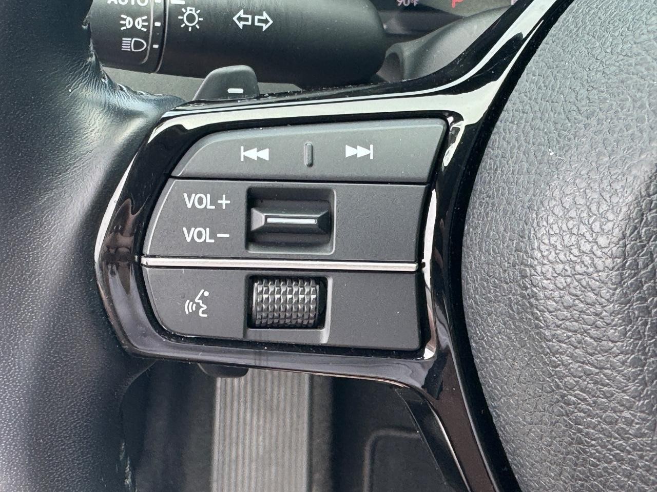 Honda Accord Hybrid Vehicle Full-screen Gallery Image 22