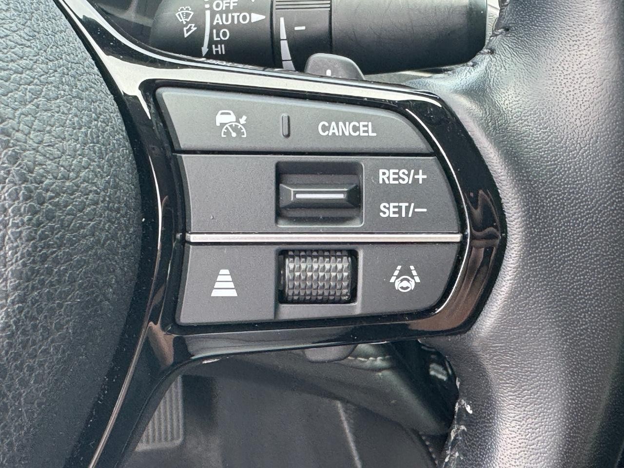 Honda Accord Hybrid Vehicle Full-screen Gallery Image 23